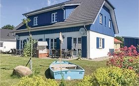 Stunning home in Altefhr-Rgen with 3 Bedrooms&WiFi