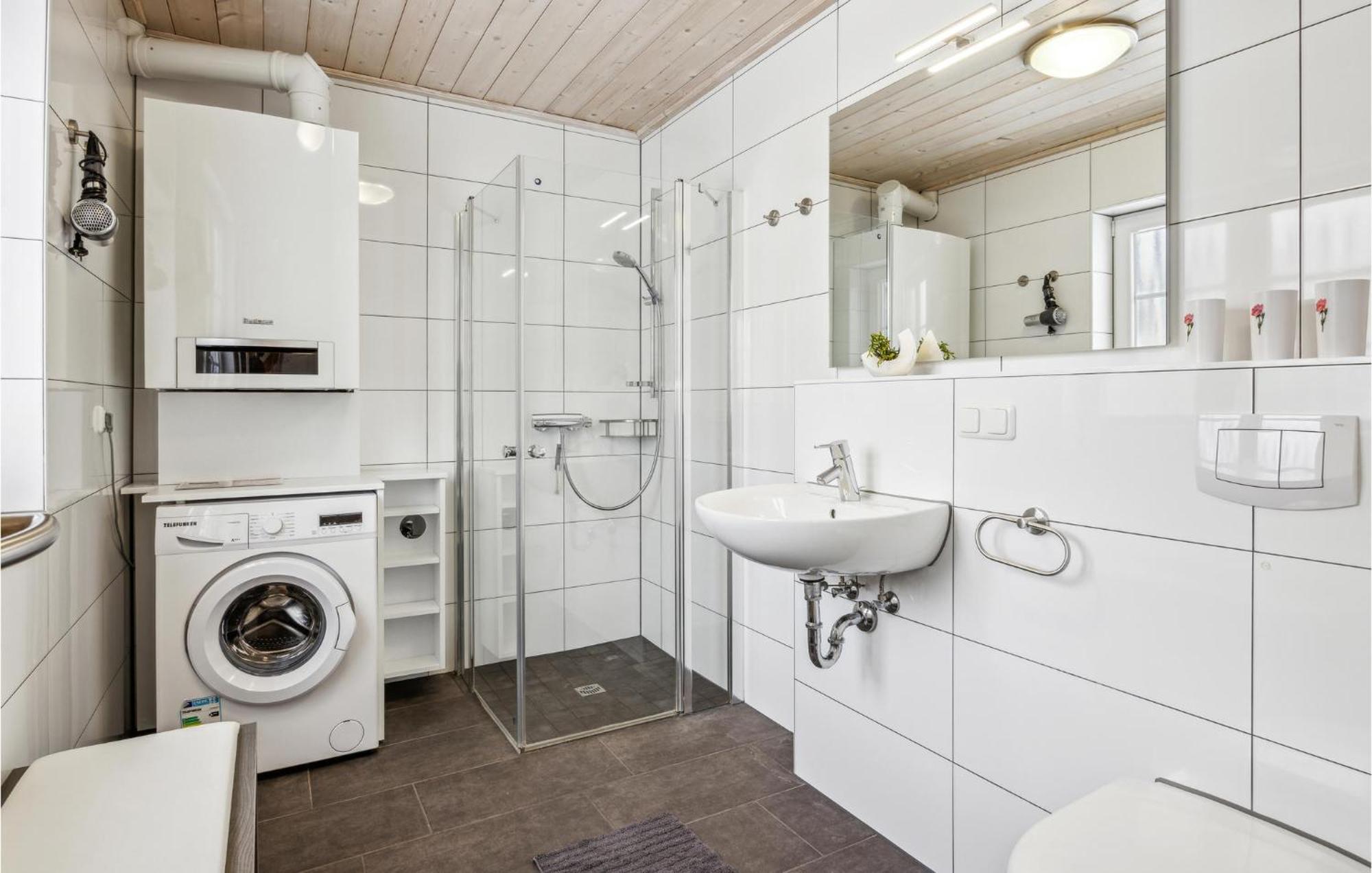 Stunning home in Altefhr-Rgen with 3 Bedrooms&WiFi Altefähr Exterior foto